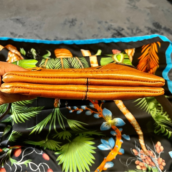 Patricia Nash Francesca Leather Embossed Crossbody Festival Boho Travel Bag Tan - Picture 7 of 14